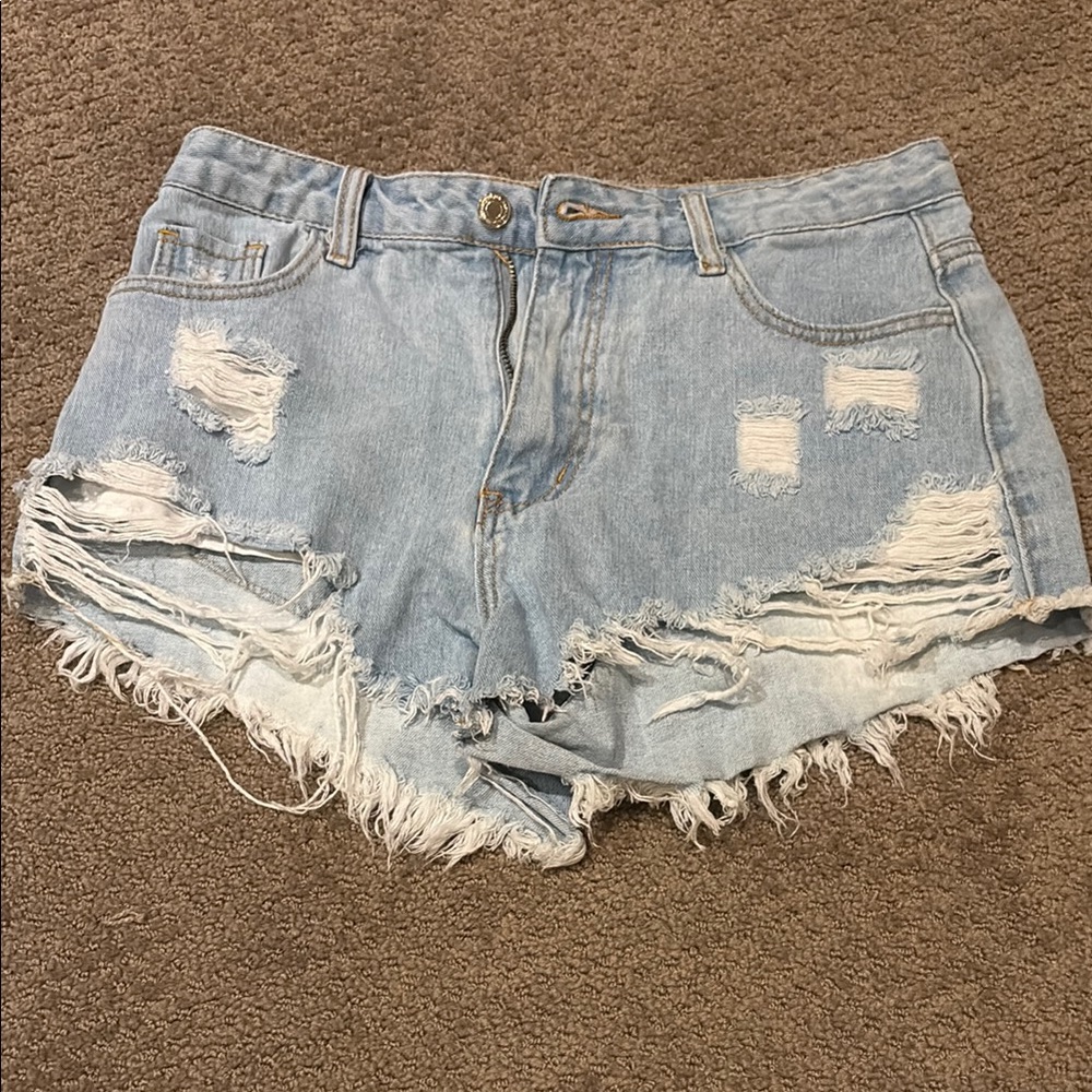 Distressed Light Blue Denim Shorts - SHEIN - Medium - women